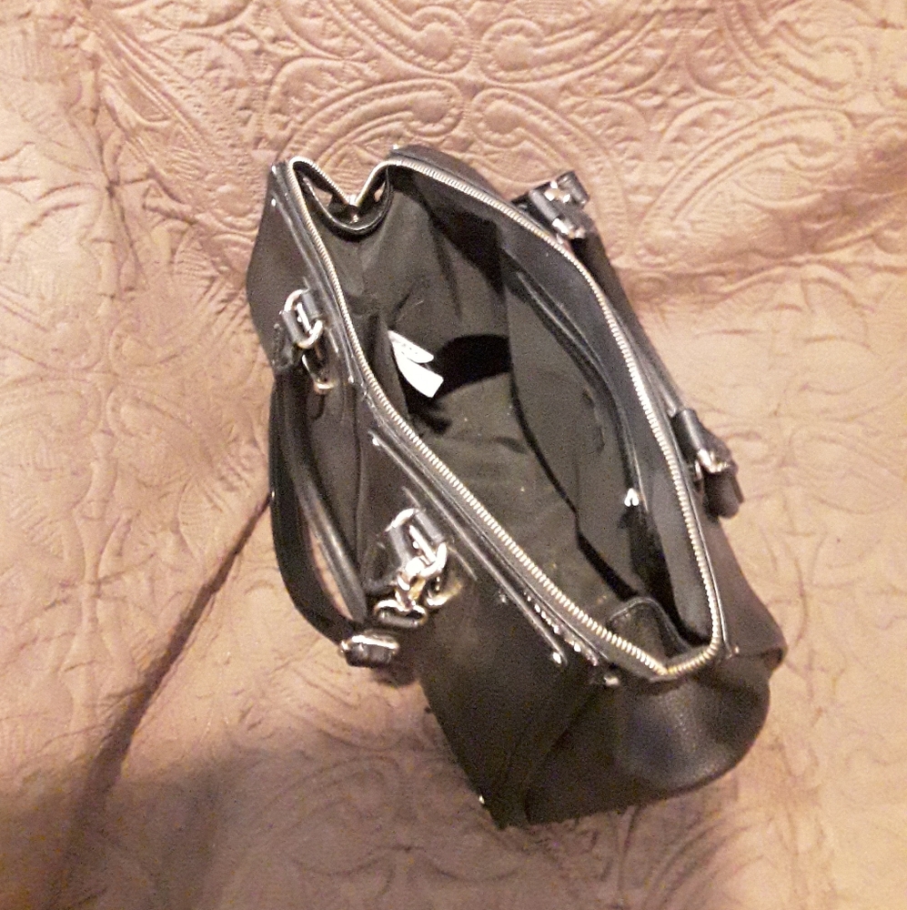 Mossimo Handbag - Picture 4 of 4